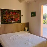 Avec Piscine Au Lavandou Dans Jardin Mediterraneen *