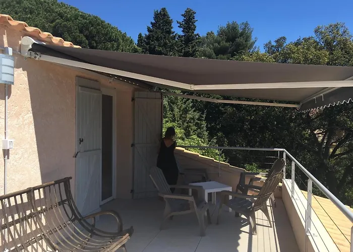 Avec Piscine Au Lavandou Dans Jardin Mediterraneen Villa Le Lavandou